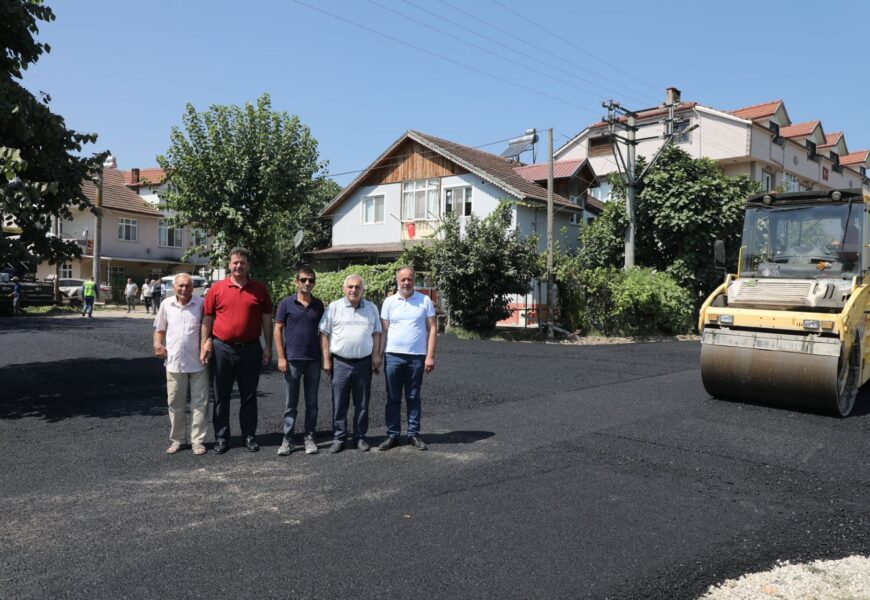 Akyazı’nın merkezi sokak sokak yenileniyor