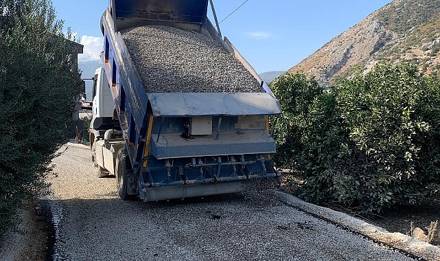 Antalya Büyükşehir Belediyesi’nin Yol Bakım ve Onarım Çalışmaları