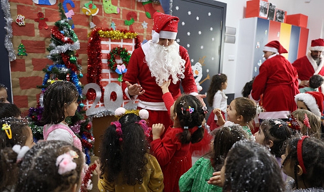 Aydın Büyükşehir Belediyesi Çocuk Gelişim Merkezlerinde 2025 Yılı Kutlaması