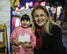 Bakırköy Belediye Başkanı Ayşegül Ovalıoğlu Yılbaşı Panayırı’nı Ziyaret Etti