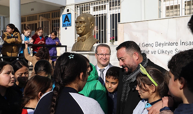 Başkan Mustafa Turan, Öğrencilerle Yeni Yılı Kutladı