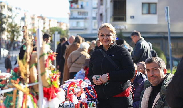 Buca Belediyesi’nden Yeni Yıl Hediyelik Eşya Pazarı