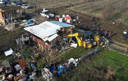 İnegöl Belediyesi Kaçak Yapılarla Mücadele Ediyor