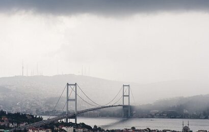 İstanbul’da Hava Sıcaklıkları Düşüyor ve Fırtına Uyarısı