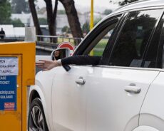 İzmir Büyükşehir Belediyesi Otopark Ücretlerine Zam Yapmayacak