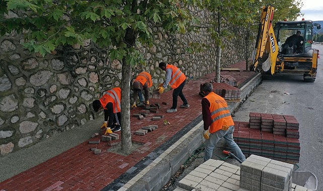 Kocaeli Büyükşehir Belediyesi Kırsal Yollara Yatırım Yapıyor