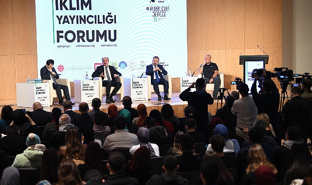 Konya Büyükşehir Belediye Başkanı Uğur İbrahim Altay, Gençlerle İklim Değişikliği Üzerine Forumda Buluştu