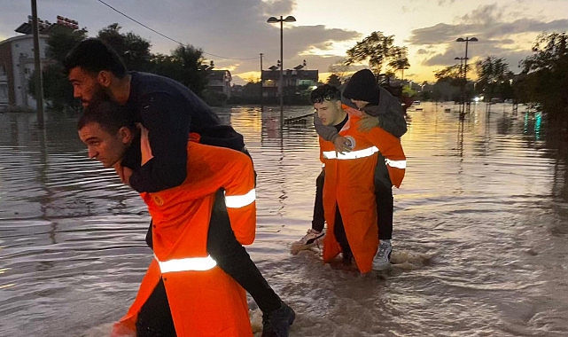 Manavgat’ta Sağanak Yağış Sonrası Su Baskınları