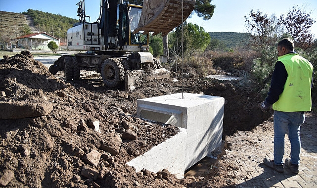 Manisa Büyükşehir Belediyesi’nden Demirci Mahallesi’nde Altyapı Çalışması