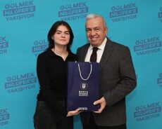 Nilüfer Belediye Başkanı Şadi Özdemir, Gençlerle Bir Araya Geldi