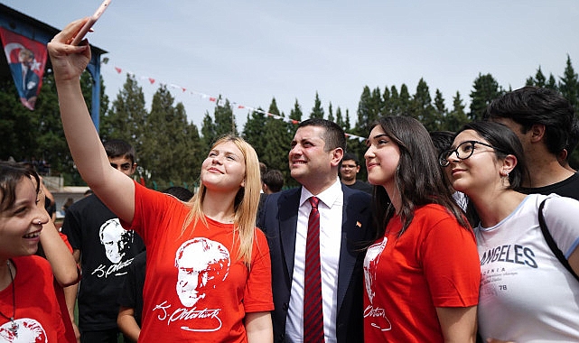 Torbalı Belediye Başkanı Demir’den Üniversite Öğrencilerine Eğitim Desteği