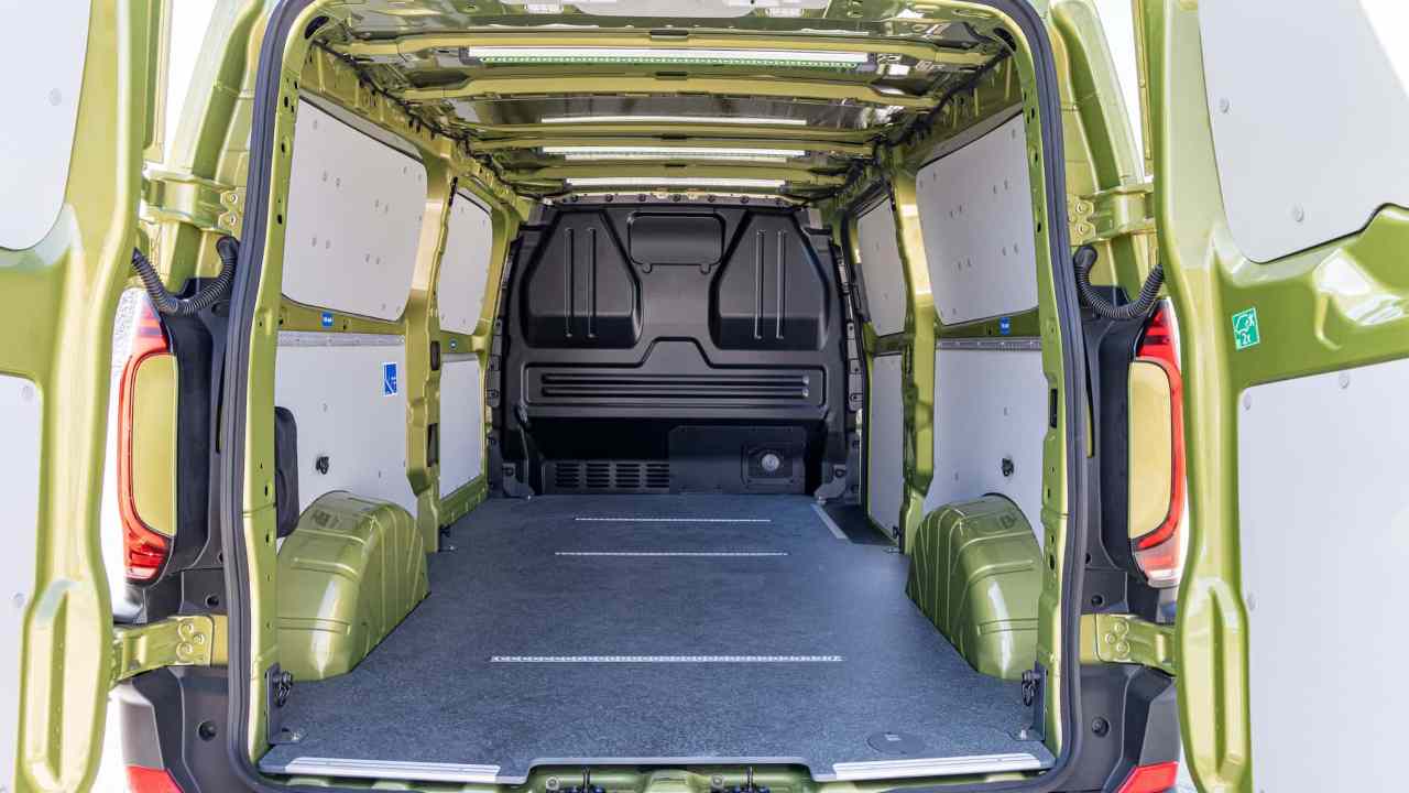 Yeni Volkswagen Transporter Türkiye'de Satışa Sunuldu