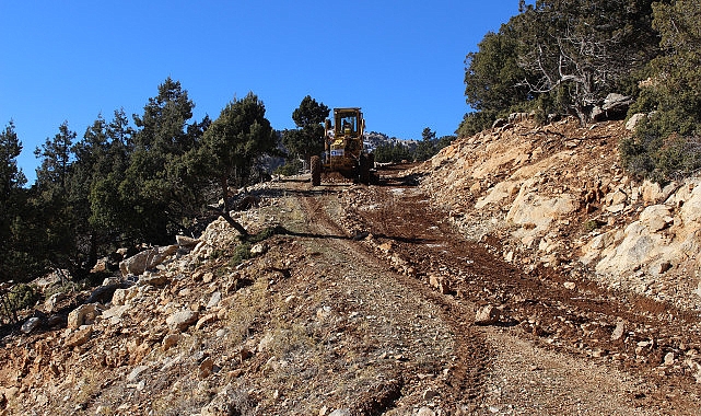 Antalya Büyükşehir Belediyesi’nden Elmalı’ya Yayla Yollarında Önemli Yatırım