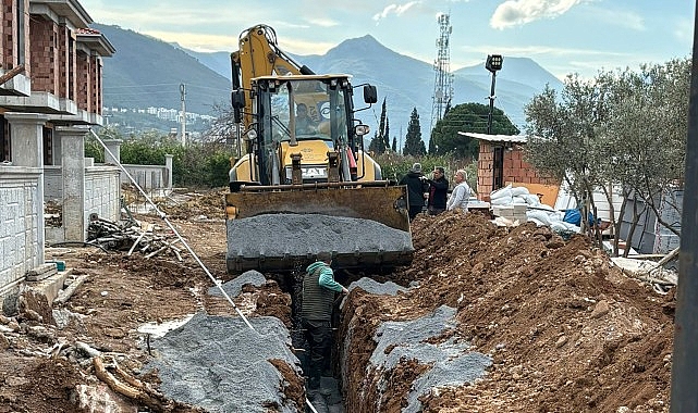 Aydın Büyükşehir Belediyesi Kuşadası’nda Altyapı Yatırımlarını Hızlandırıyor