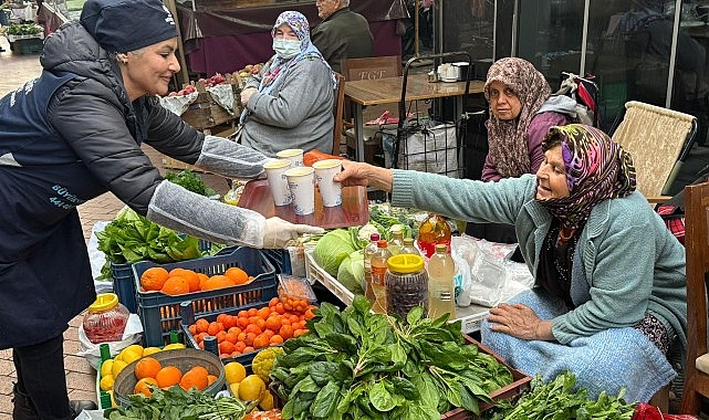 Aydın Büyükşehir Belediyesi’nden Soğuk Kış Günlerine Sıcak Çorba İkramı