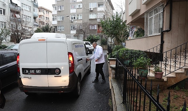 Bakırköy Belediyesi’nden İhtiyaç Sahiplerine Sıcak Yemek Desteği