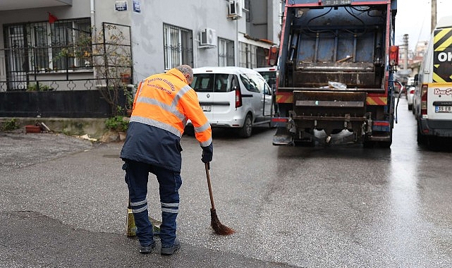 Balçova’da Temizlik ve Asfaltlama Çalışmaları Hız Kazandı