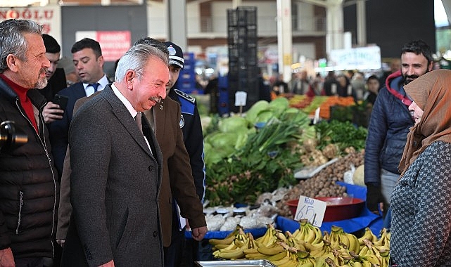 Başkan Nurlu, Çarşamba Pazarında Esnaf ve Vatandaşlarla Buluştu