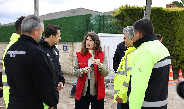 Çeşme’de Yağmur Suyu Hattı Çalışmaları Sürüyor