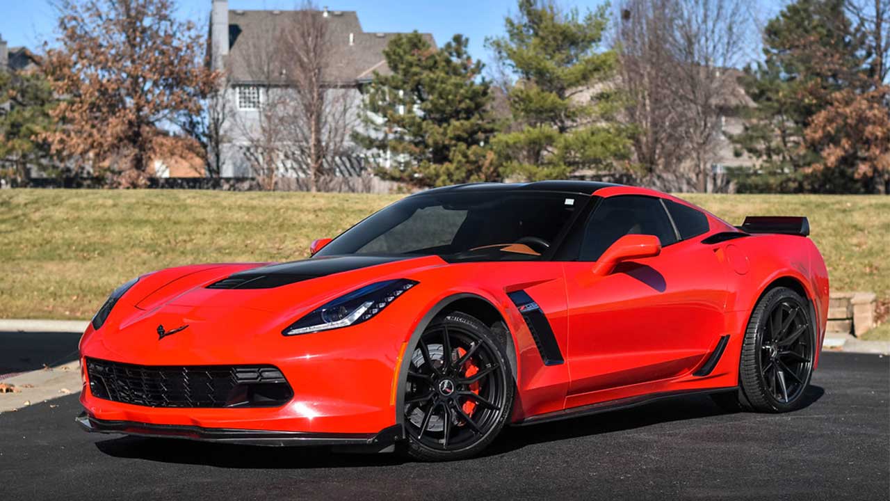 Chevrolet Corvette: Amerika'nın İkonik Spor Otomobili