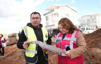 Didim Belediye Başkanı Hatice Gençay, Efeler Mahallesi’nde Yol Çalışmalarını İnceledi