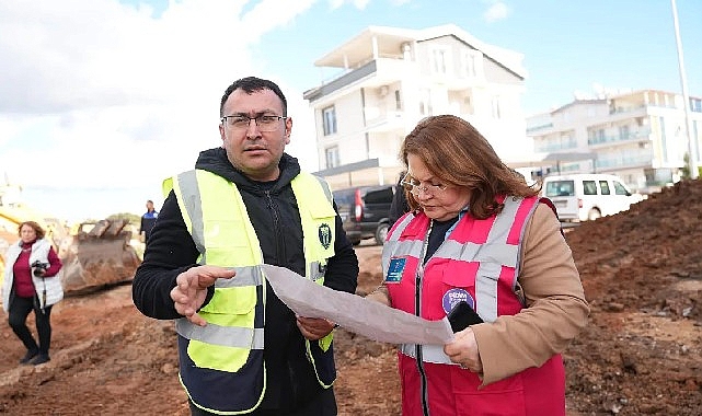 Didim Belediye Başkanı Hatice Gençay, Efeler Mahallesi’nde Yol Çalışmalarını İnceledi