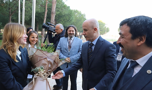 İzmir Kâtip Çelebi Üniversitesi’nde YÖK Toplantısı Gerçekleşti