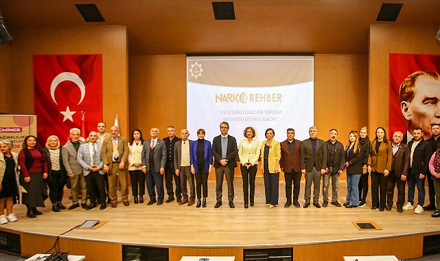 Karabağlar Belediyesi’nden Bağımlılıkla Mücadele Semineri