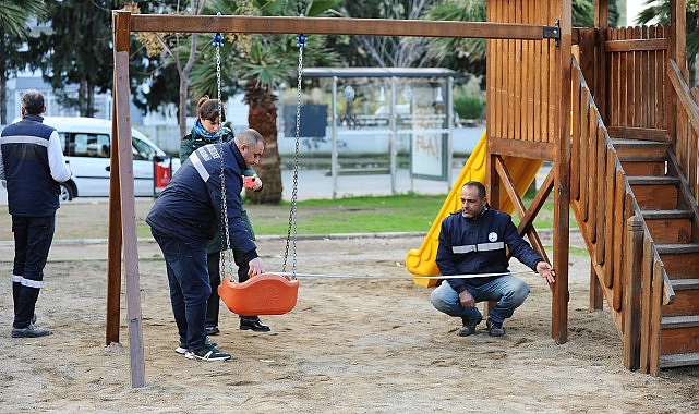 Karşıyaka Belediyesi’nden Çocuklar İçin Güvenli Oyun Alanları