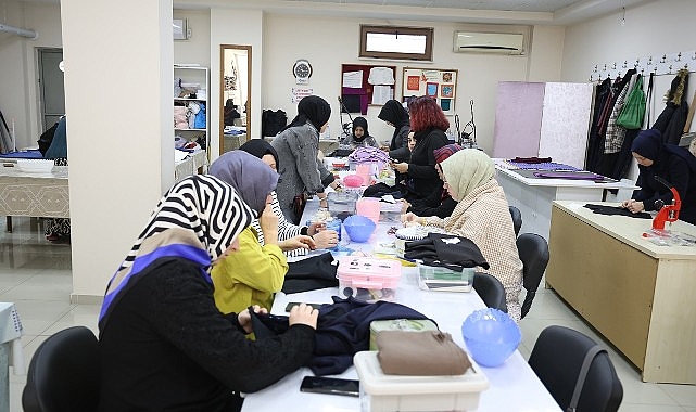 Kartepe Belediyesi Giyim Kursu ile Kadınların Ekonomiye Katkısı