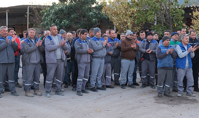 Kemer Belediye Başkanı Necati Topaloğlu’ndan Yeni Yıl Kutlaması