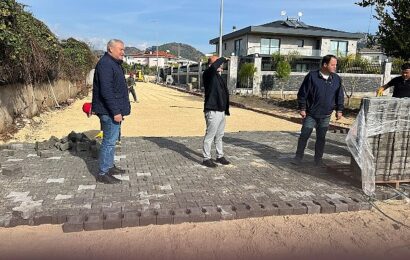 Kemer Belediyesi Yol ve Kaldırım Çalışmalarına Devam Ediyor