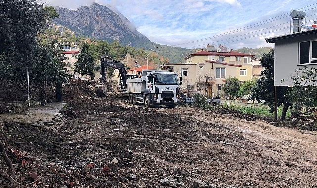 Kemer Belediyesi’nden Yeni Yol Çalışmaları