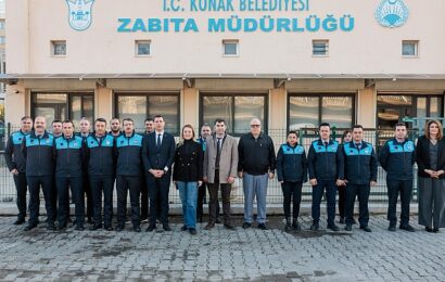 Konak Belediye Başkanı Nilüfer Çınarlı Mutlu, Personeliyle Yeni Yılı Kutladı