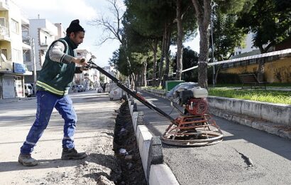 Konak Belediyesi’nden Yol ve Kaldırım Yenileme Çalışmaları