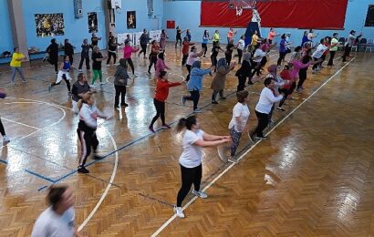 Menemen Belediyesi’nden Ücretsiz Zumba Kurslarına Yoğun İlgi