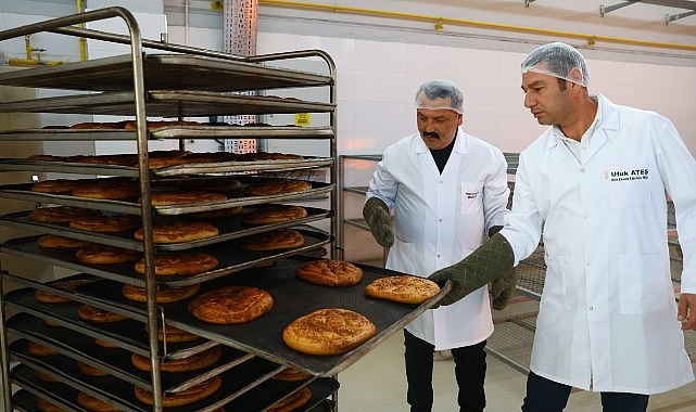 Antalya Büyükşehir Belediyesi’nden Uygun Fiyatlı Ramazan Pidesi Üretimi