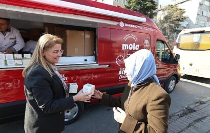 Bakırköy Belediye Başkanı Ayşegül Ovalıoğlu’ndan Berat Kandili Etkinliği