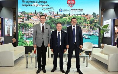 Başkan Muhittin Böcek EMITT Fuarı’nda Antalya’nın Turizm Potansiyelini Tanıttı