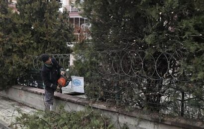 İnegöl Belediyesi’nden Ağaç Budama Çalışmaları