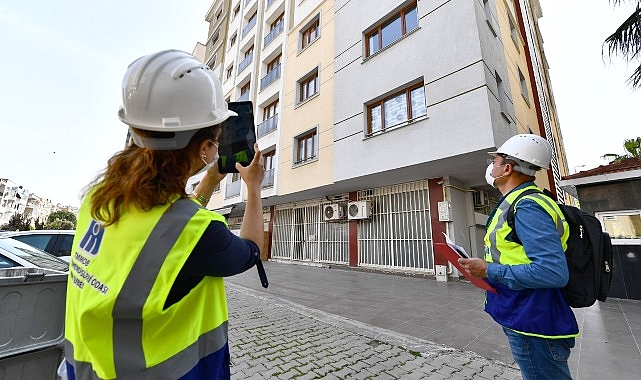 İzmir Büyükşehir Belediyesi’nin Yapı Envanteri Çalışmaları ve Deprem Risk Yönetimi