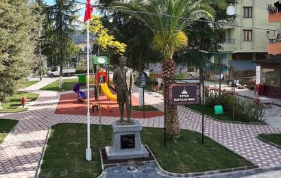 İzmir Büyükşehir Belediyesi’nin Yenilediği 2 Eylül Kurtuluş Parkı ile Beydağ’ın Çehresi Değişiyor