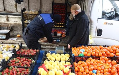 Kartepe Belediyesi Zabıta Ekipleri Pazar Denetimlerine Devam Ediyor