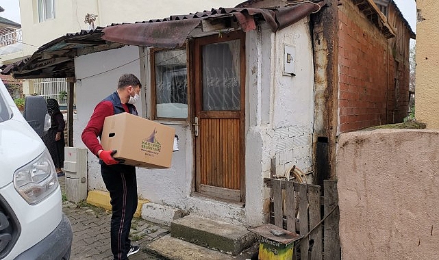 Kartepe Belediyesi’nin Alo Evlat Sağlık Kulübü’nden 67.688 Porsiyon Sıcak Yemek