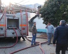 Kemer Kuzdere Mahallesi’nde Yangın Paniği