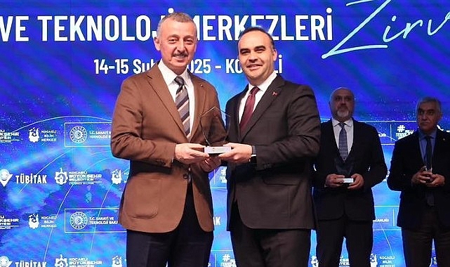 Kocaeli Büyükşehir Belediyesi, En İyi ‘Bilim Sahnesi’ Ödülünü Aldı