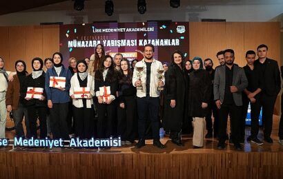 Konya Büyükşehir Belediyesi Eğitim Faaliyetleri ve Gençlik Yarışmaları