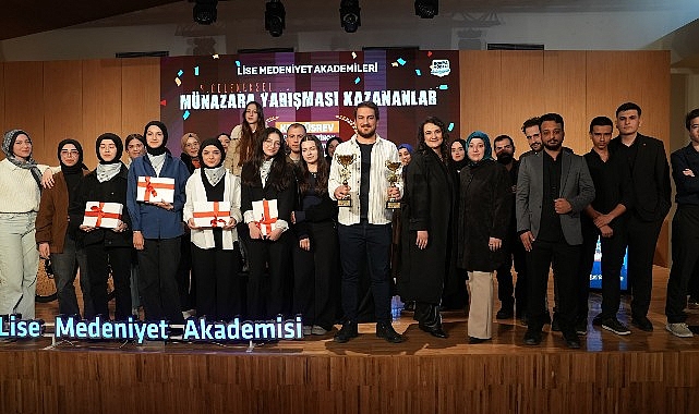 Konya Büyükşehir Belediyesi Eğitim Faaliyetleri ve Gençlik Yarışmaları