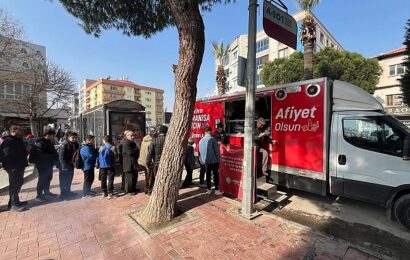 Manisa’da Kıbrıs Gazisi Ferhat Gençer Anısına Hayır Yemeği Düzenlendi