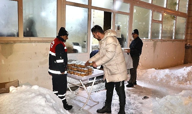 Nevşehir Belediyesi’nden Berat Kandili’nde Geleneksel Simit İkramı